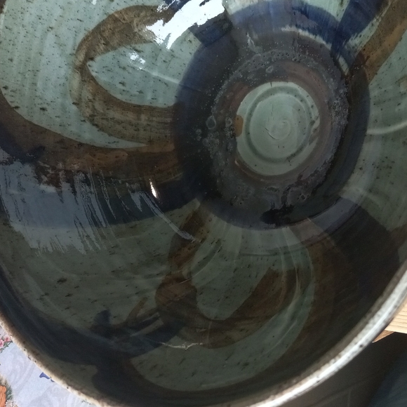 Pottery Bowl - Picture 4 of 4